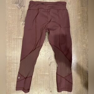 Crossover over mid rise leggings. Size 6.